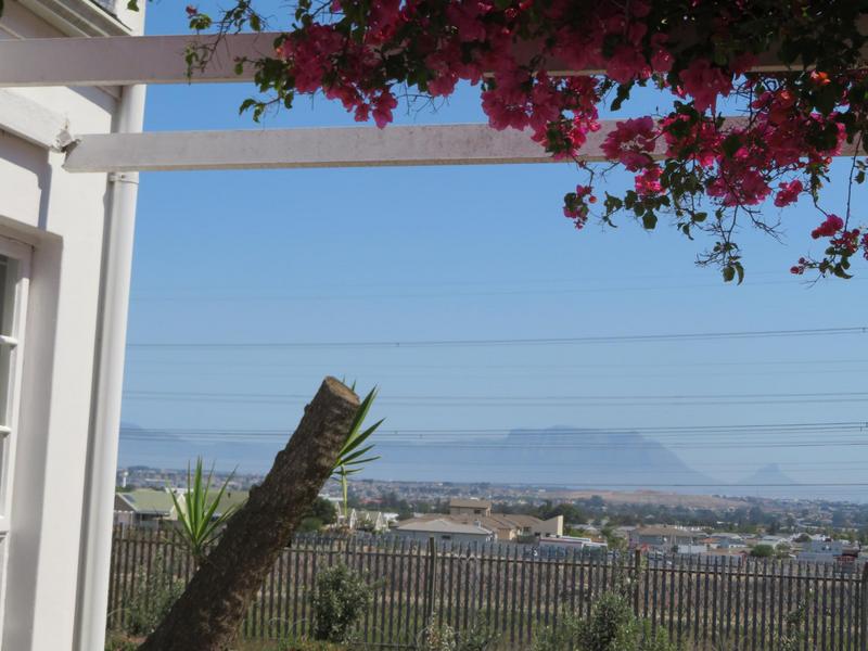 3 Bedroom Property for Sale in Zevenwacht Farm Village Western Cape